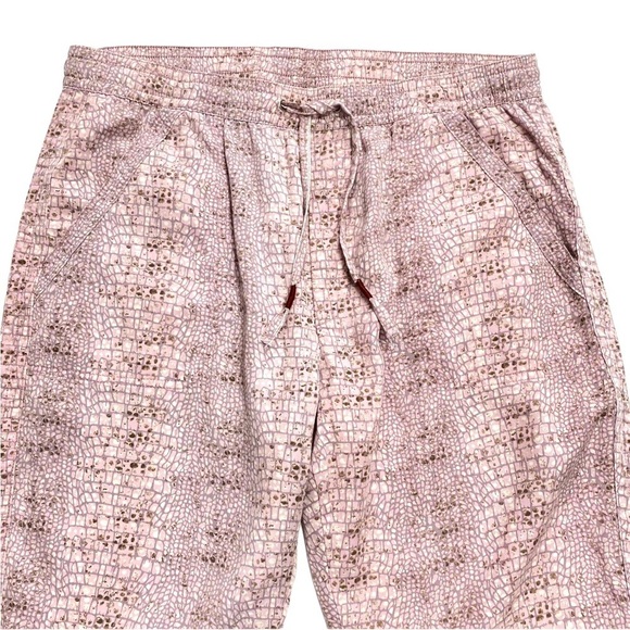 ANTHROPOLOGIE Orana Monogram Lounge Joggers Pants Cherry Blossom Pink Size L - Picture 3 of 10